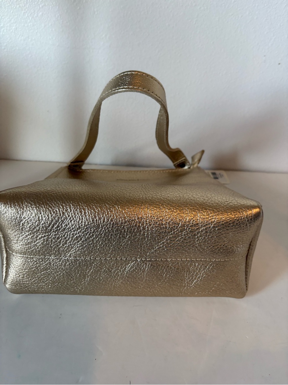 Portland Leather Goods Lucent triangle Metallic Gold Shoulder Bag - Picture 5 of 9